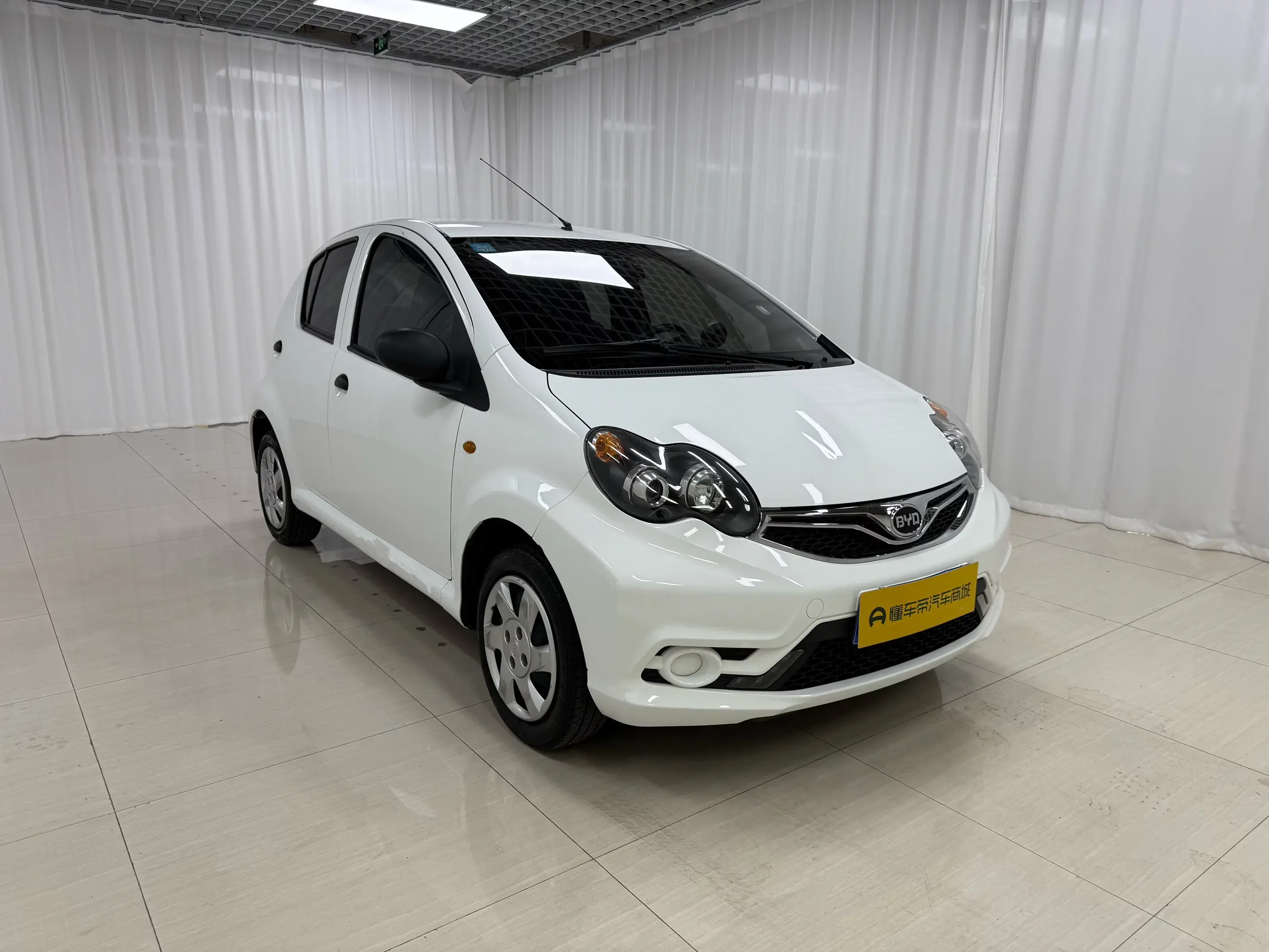 BYD F0