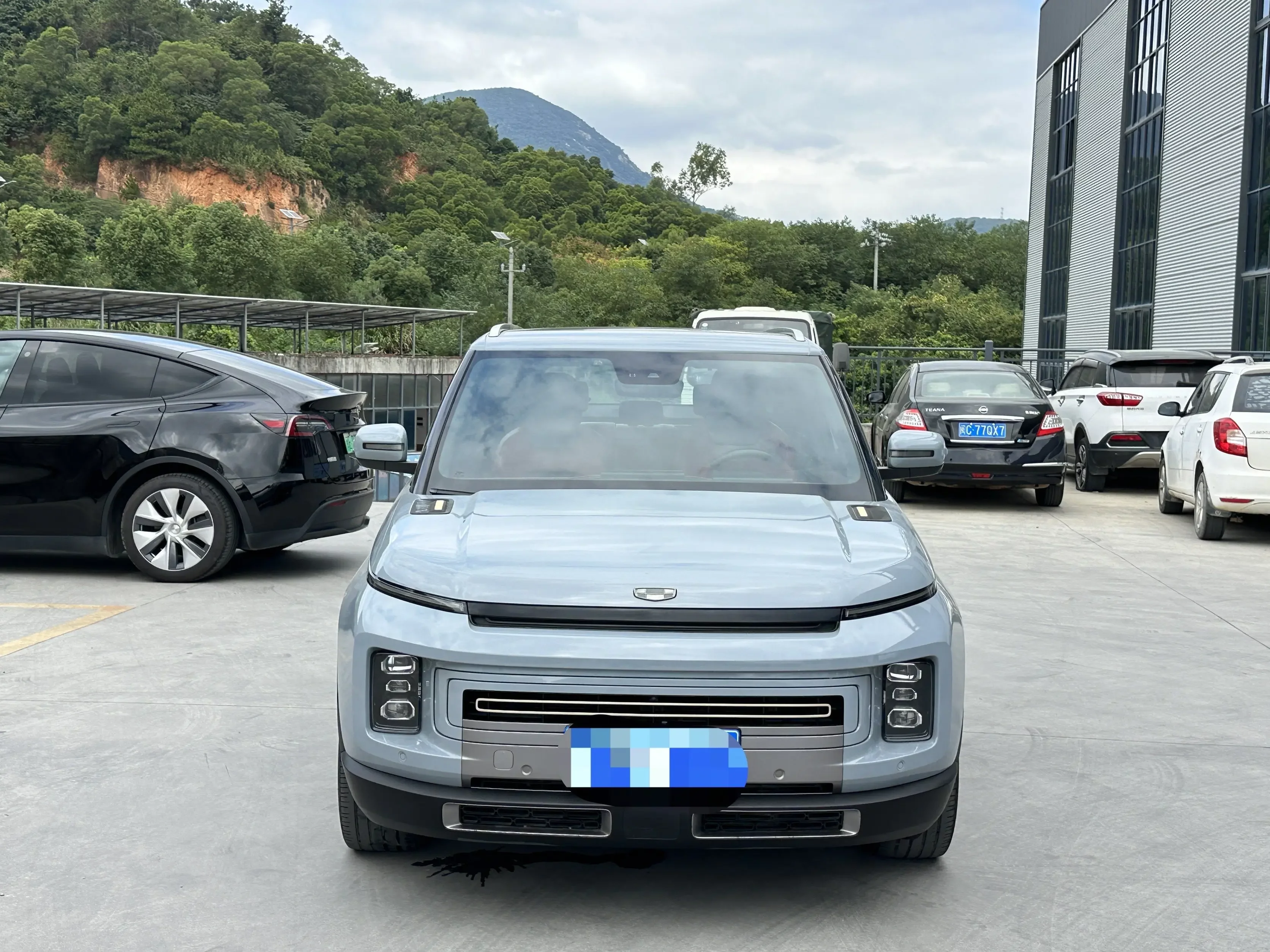Geely ICON