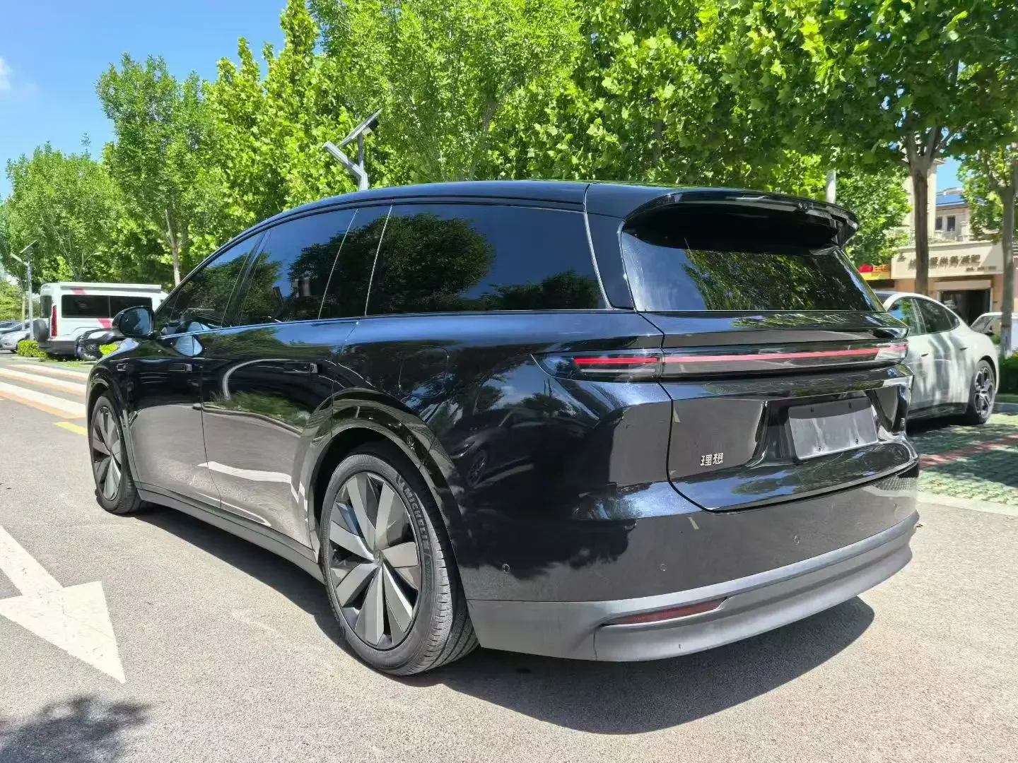 Li Ideal i8