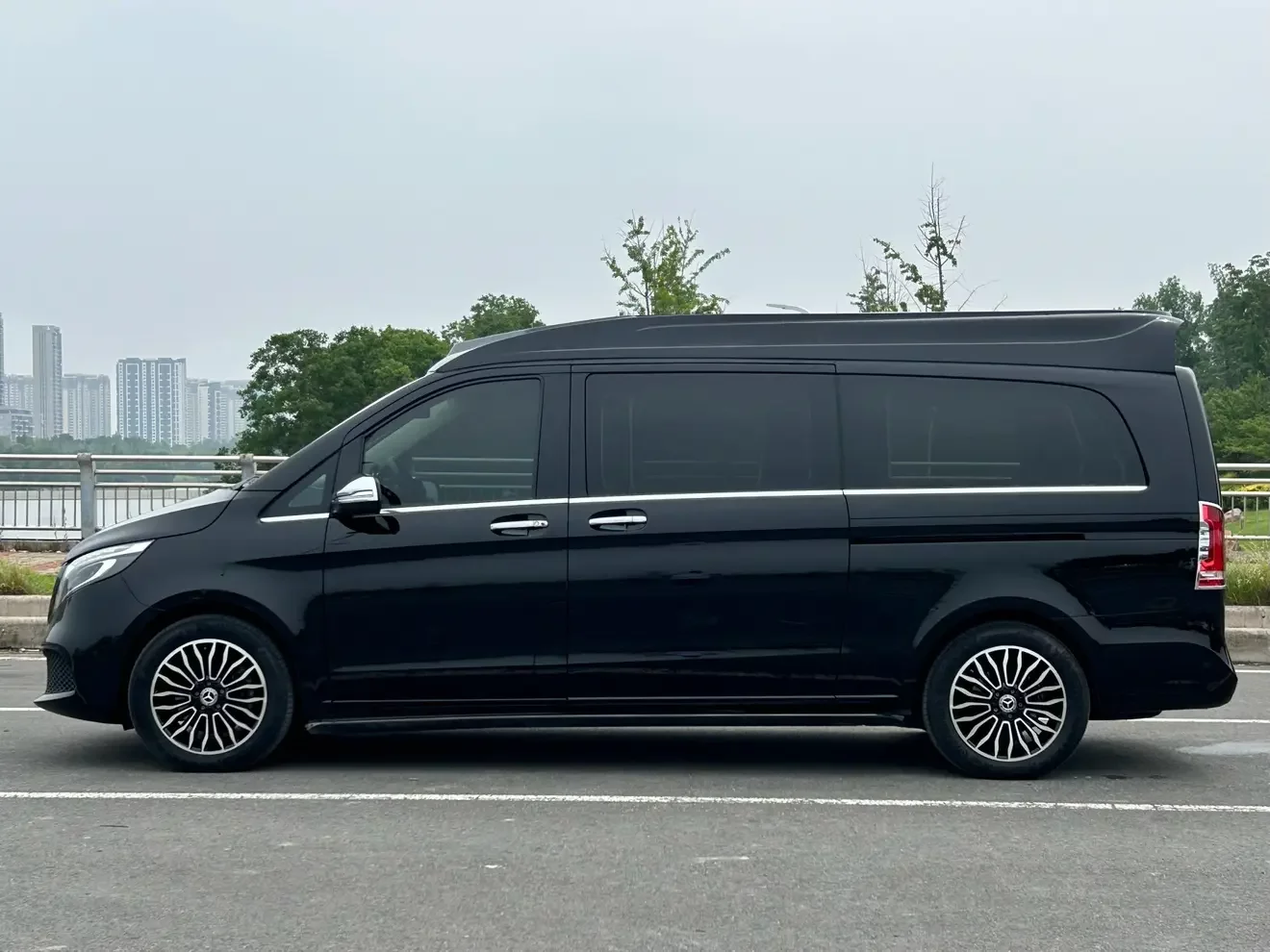 Mercedes-Benz V Class