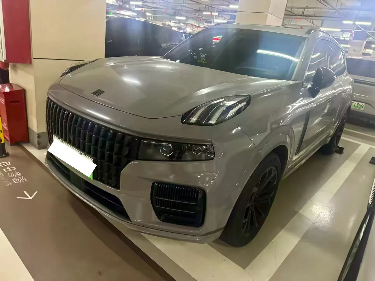 Lynk & Co 09 EM-P