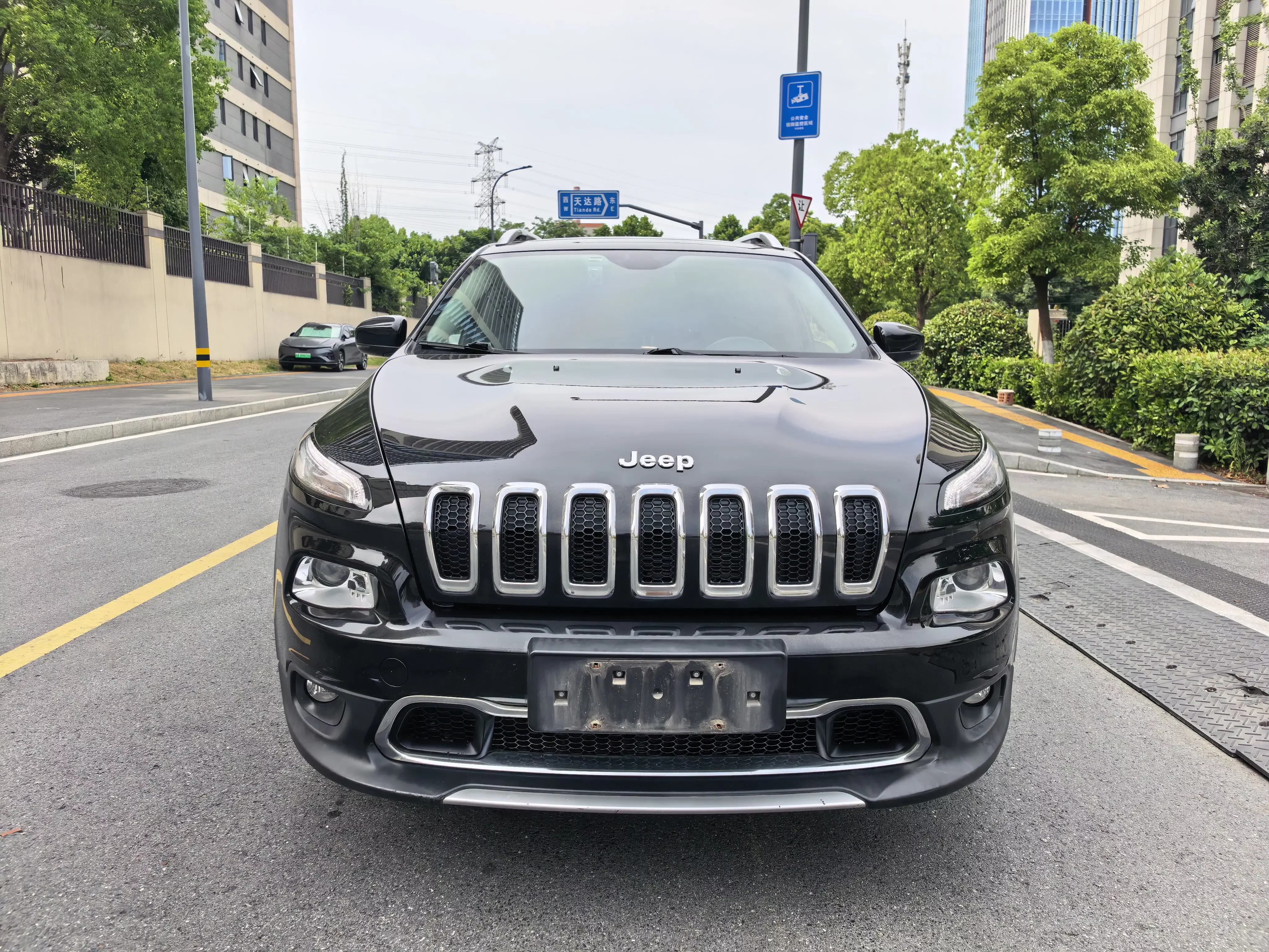 Jeep Cherokee  из Китая
