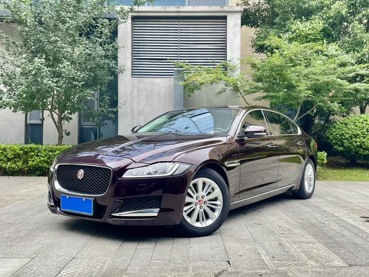 Jaguar XFL