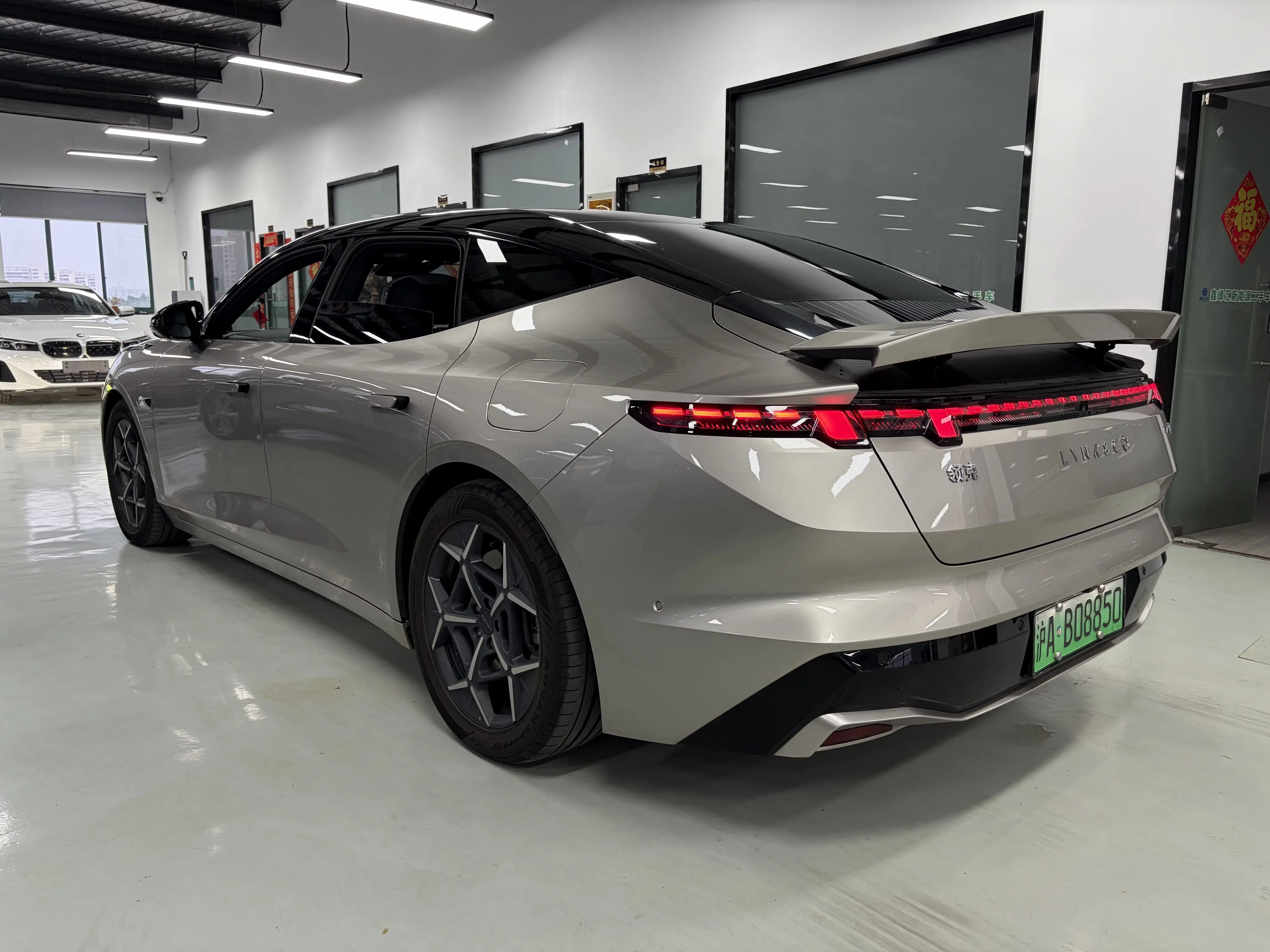 Lynk & Co Z10