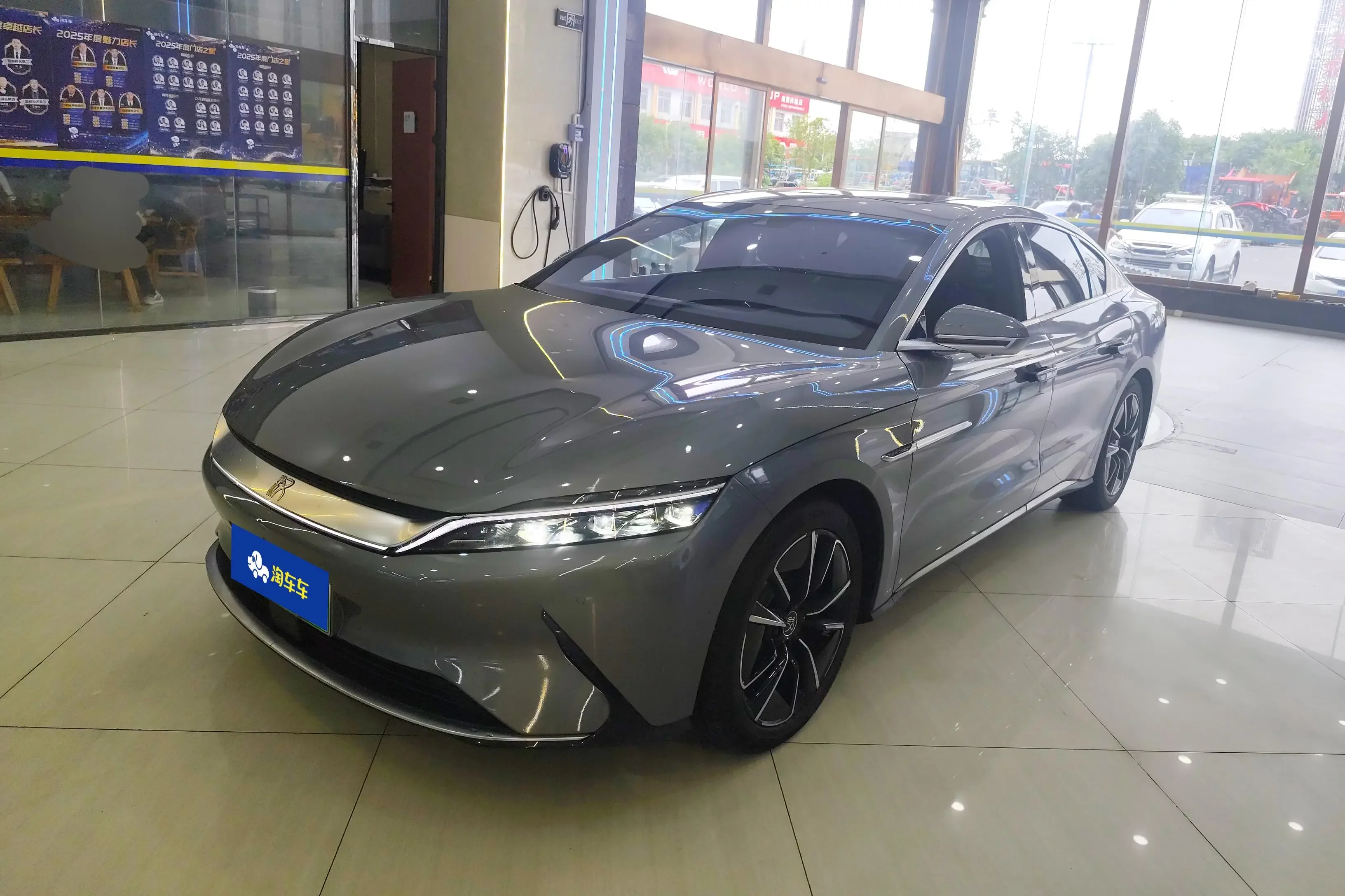 BYD Han EV