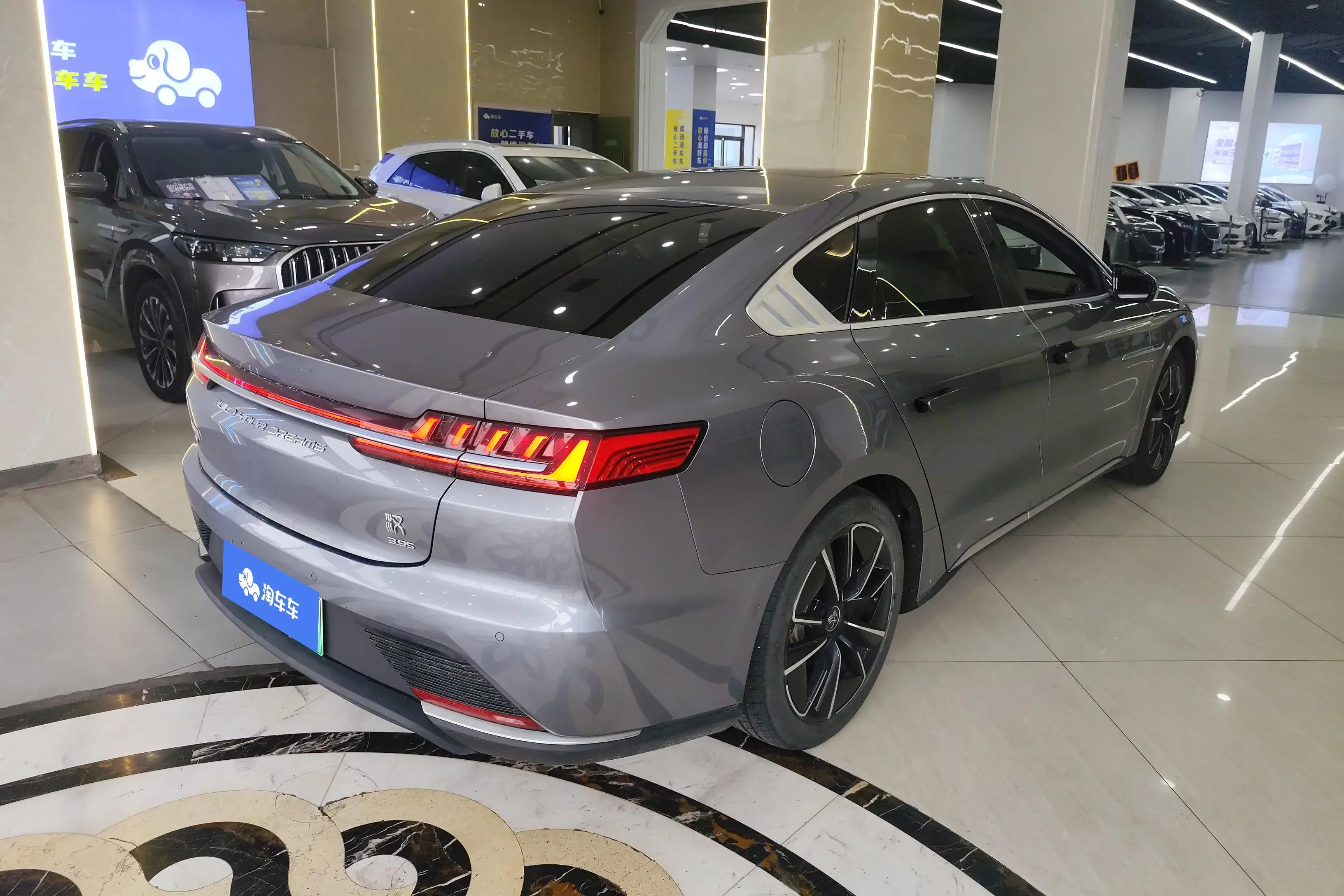 BYD Han EV