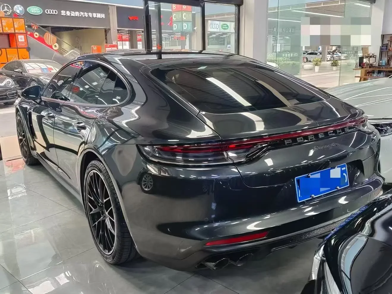 Porsche Panamera
