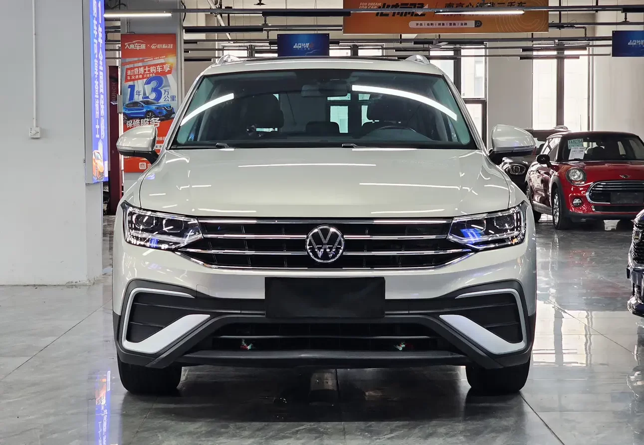 Volkswagen Tiguan L