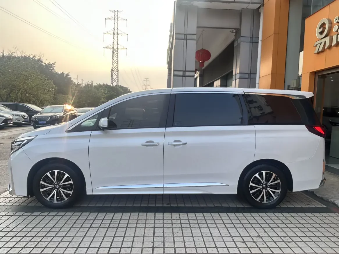 GAC Trumpchi M8