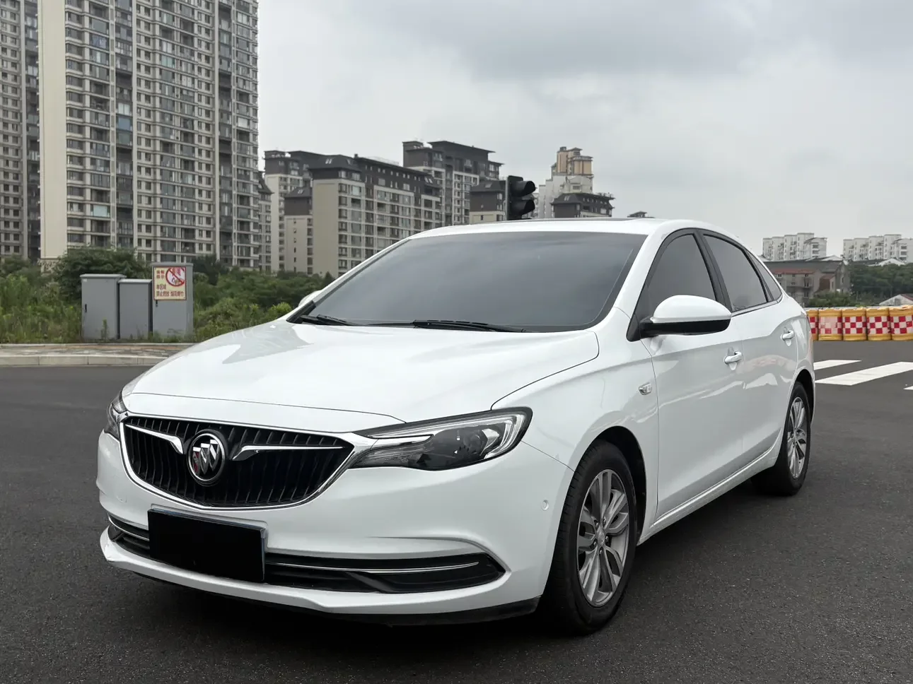 Buick Yinglang
