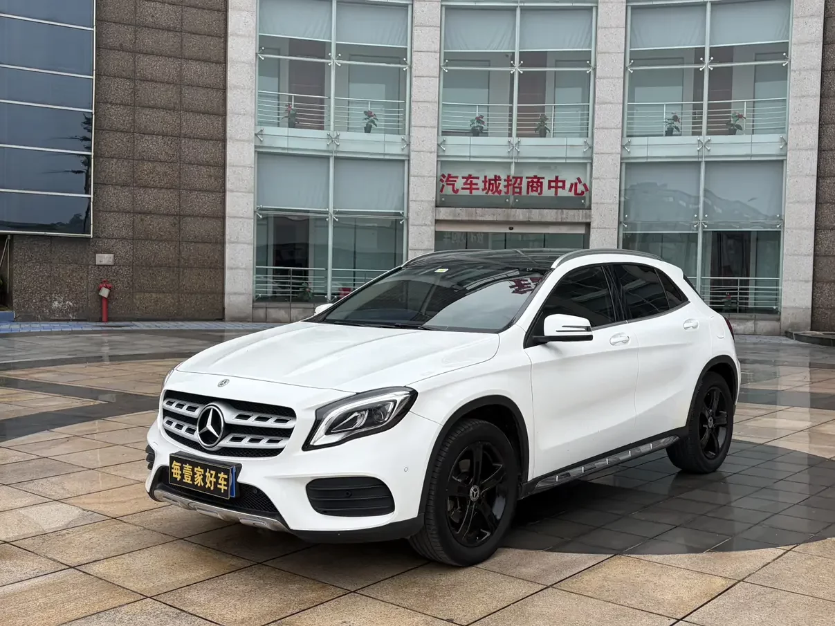 Mercedes-Benz GLA