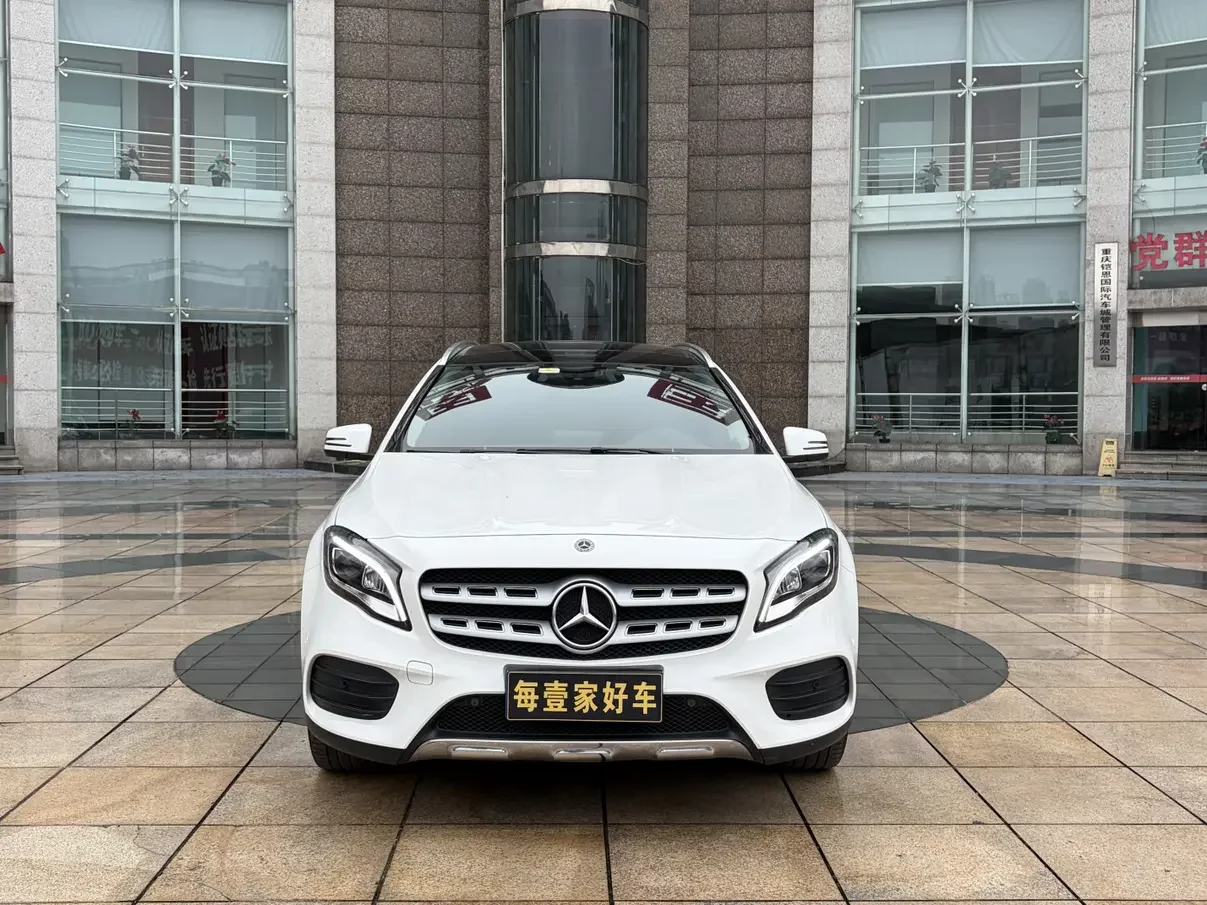 Mercedes-Benz GLA