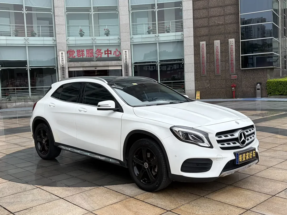Mercedes-Benz GLA