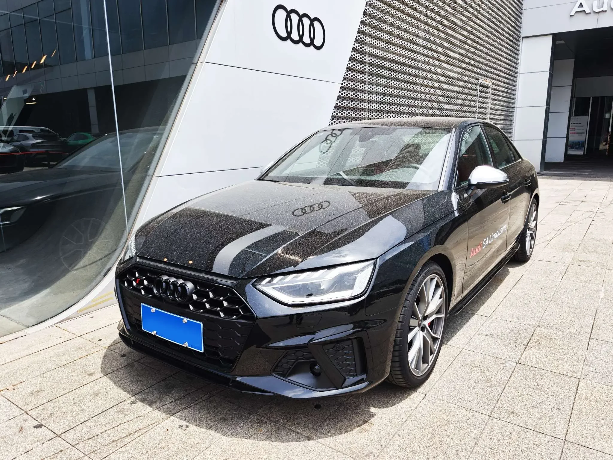 Audi S4