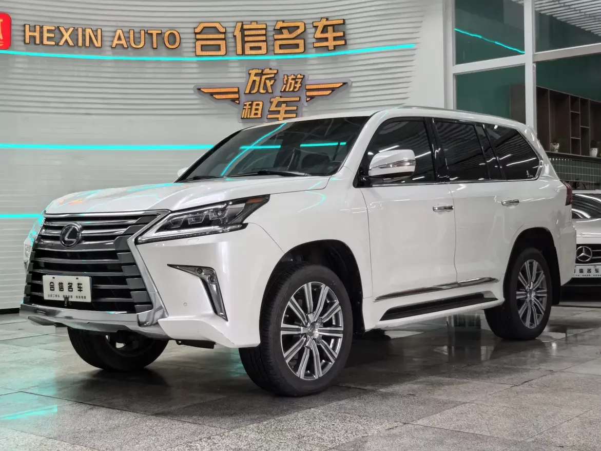 Lexus LX