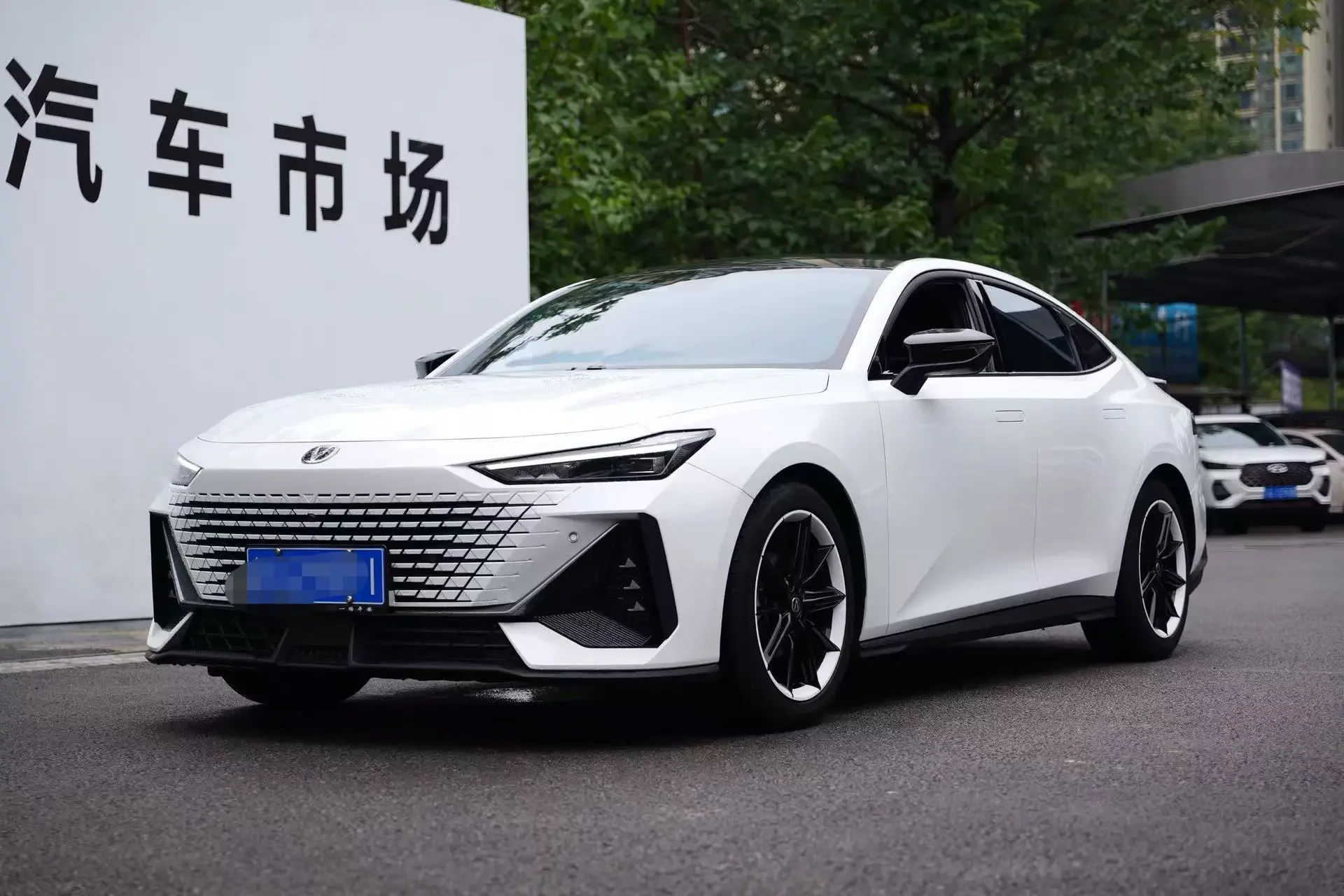 Changan UNI-V