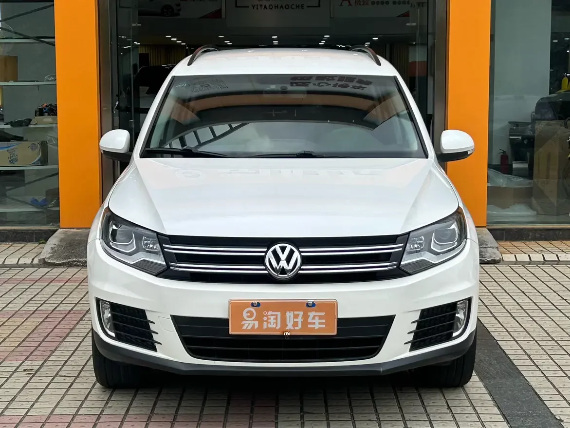 Volkswagen Tiguan (Tharu)