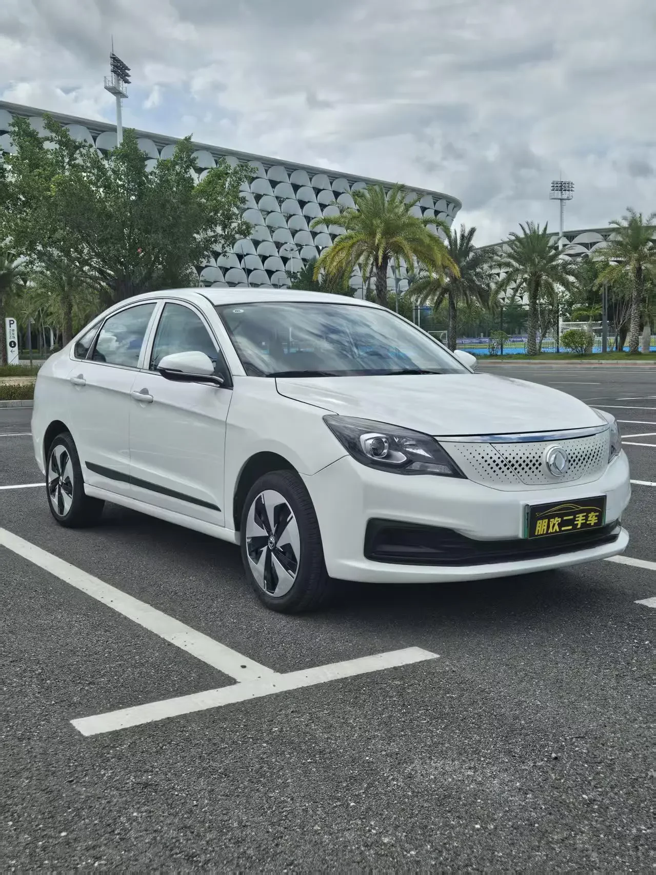 Dongfeng Fengshen E70
