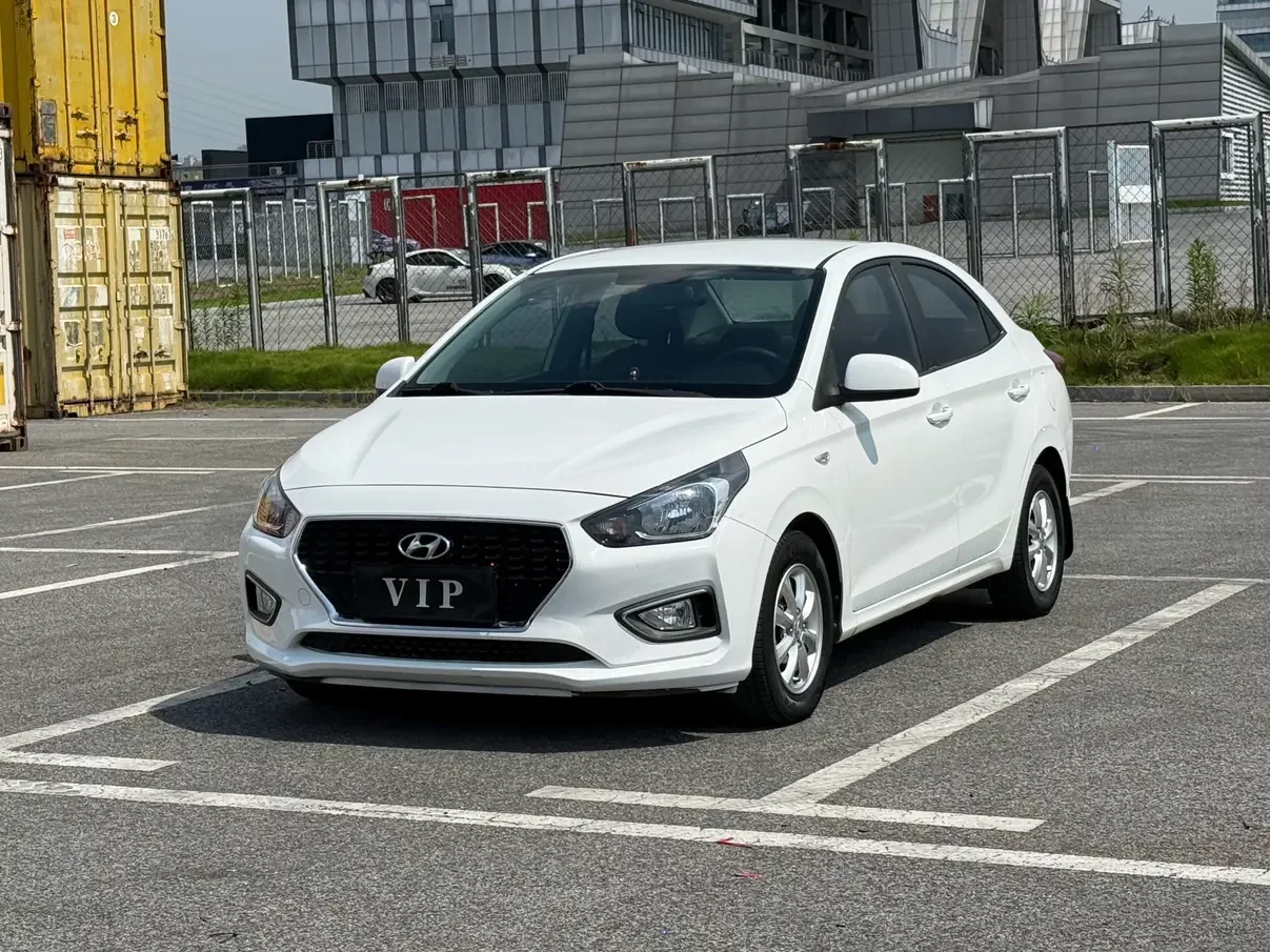 Hyundai Verna (Rena)  из Китая