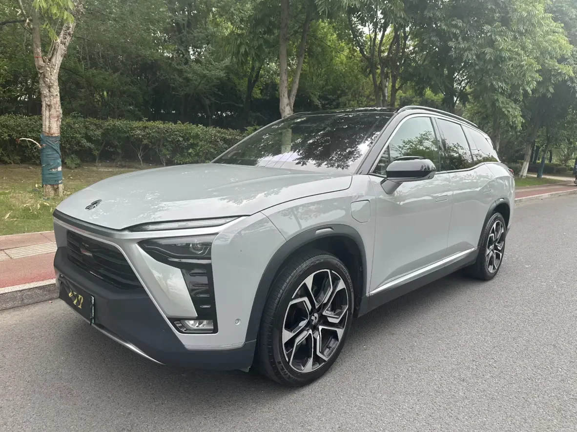 NIO ES8  из Китая