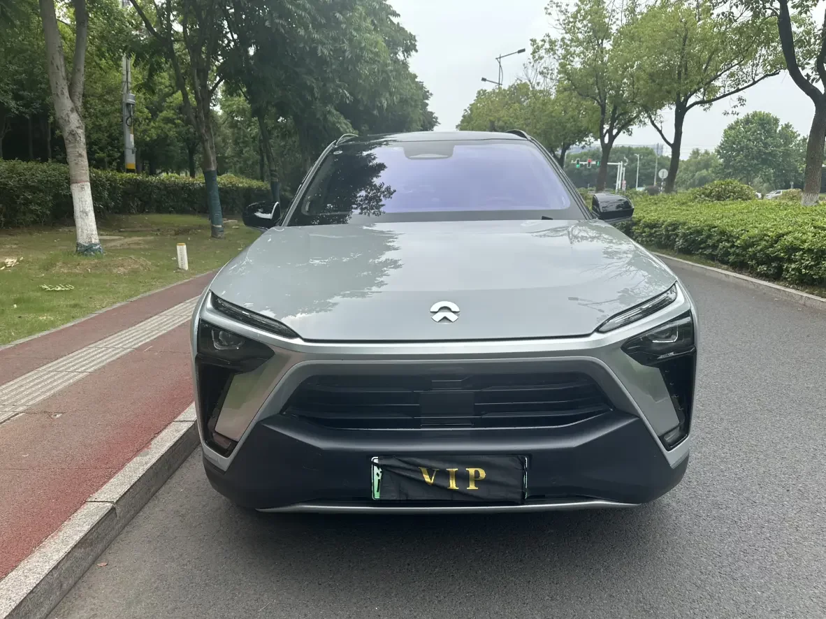 NIO ES8  из Китая