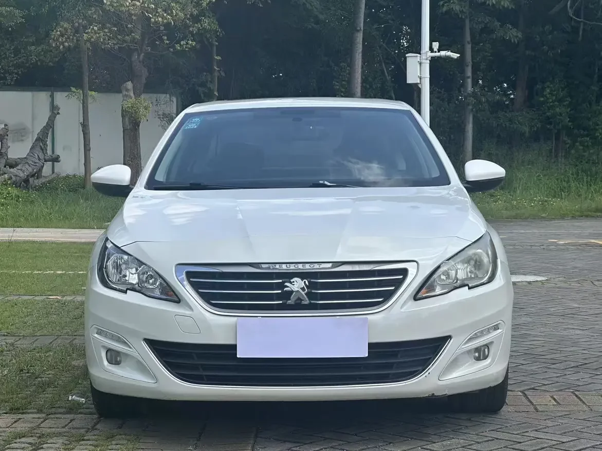Peugeot 408