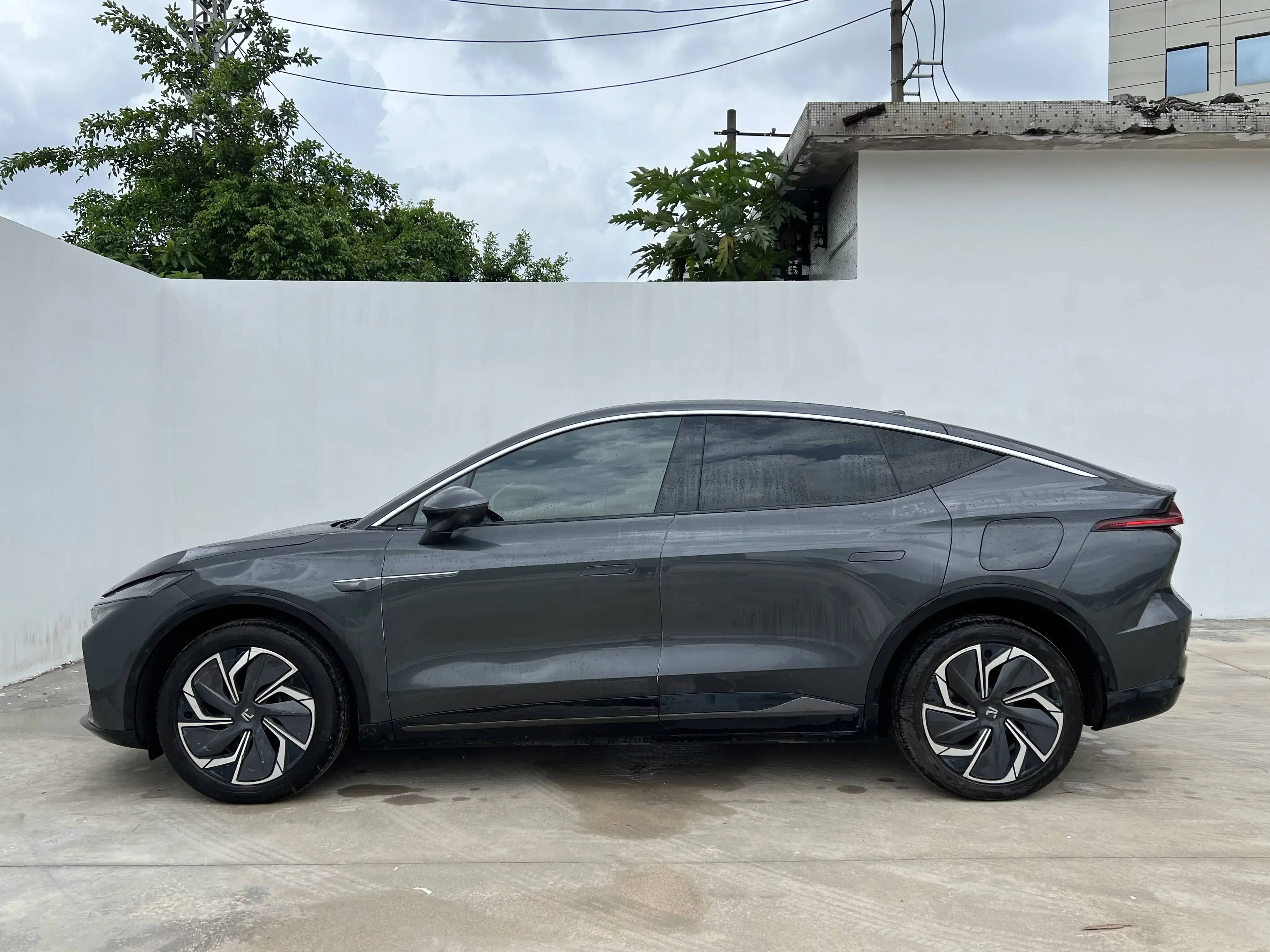 Rising Auto Feifan R7