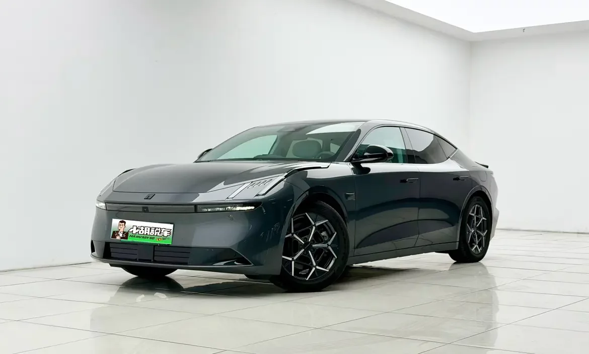 Lynk & Co Z10