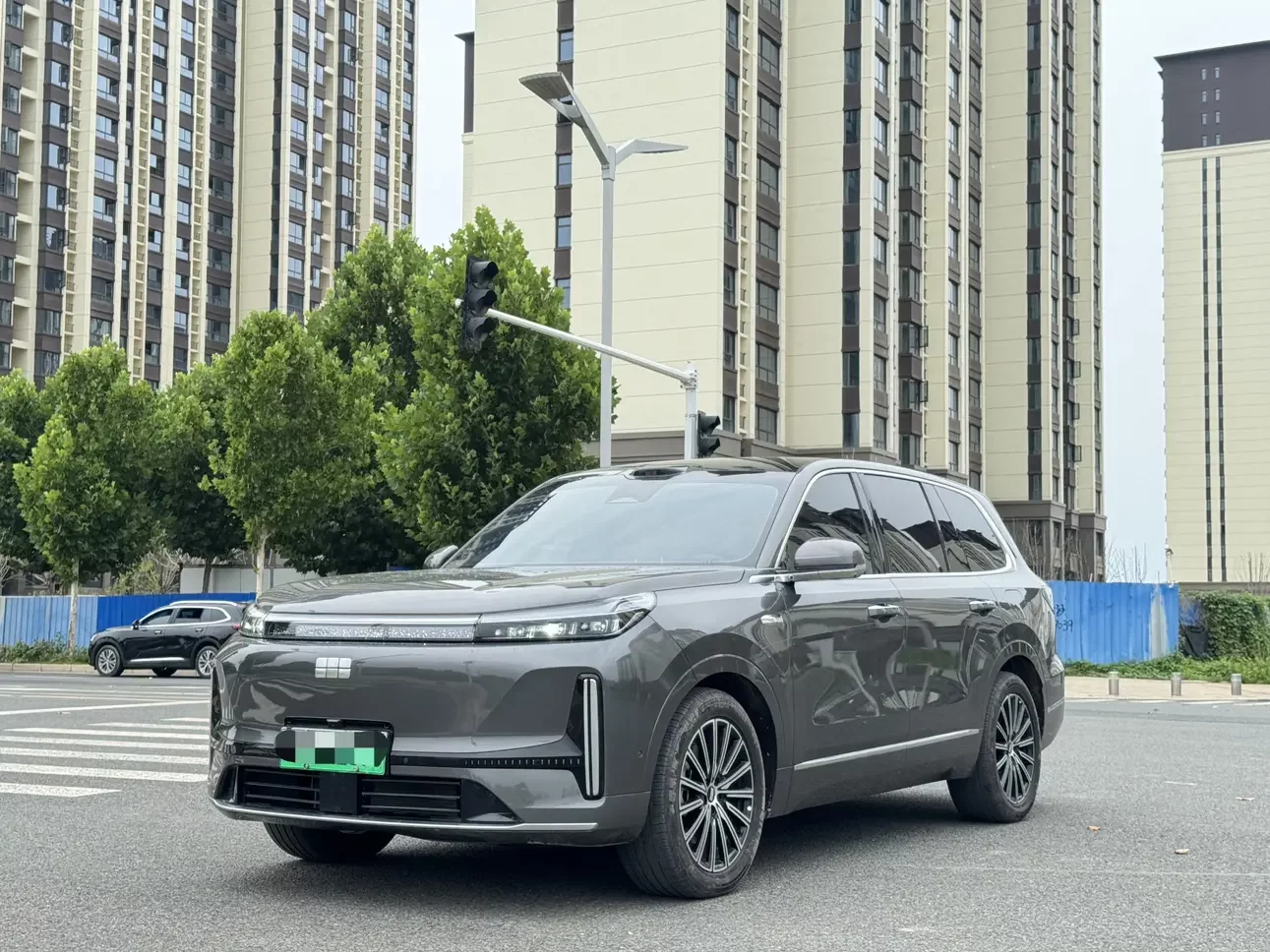 Geely Galaxy M9