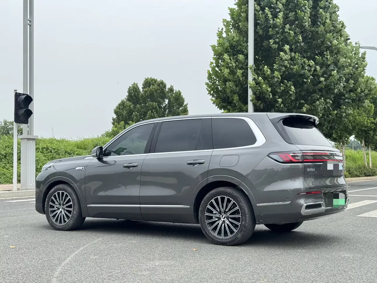 Geely Galaxy M9