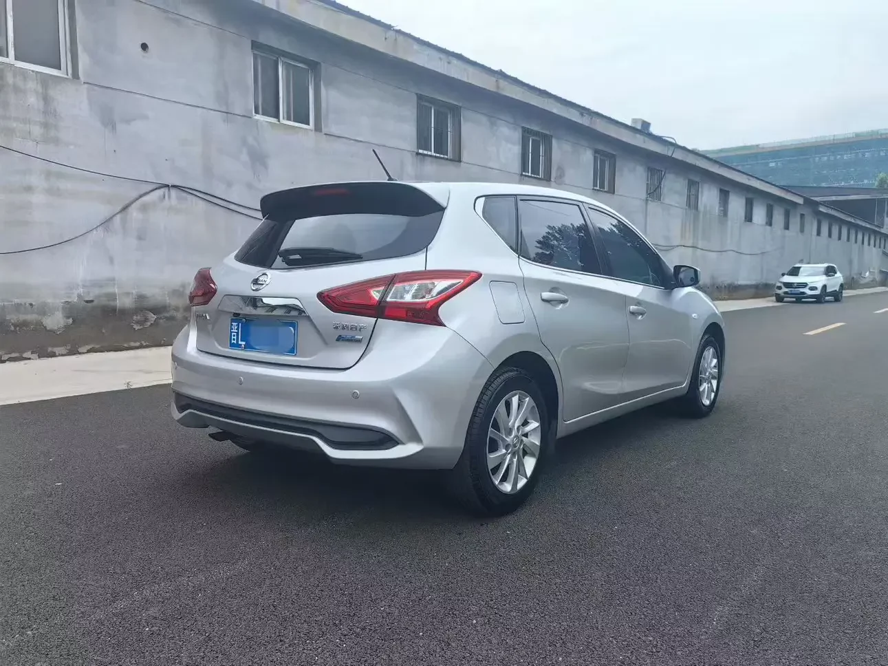 Nissan Tiida