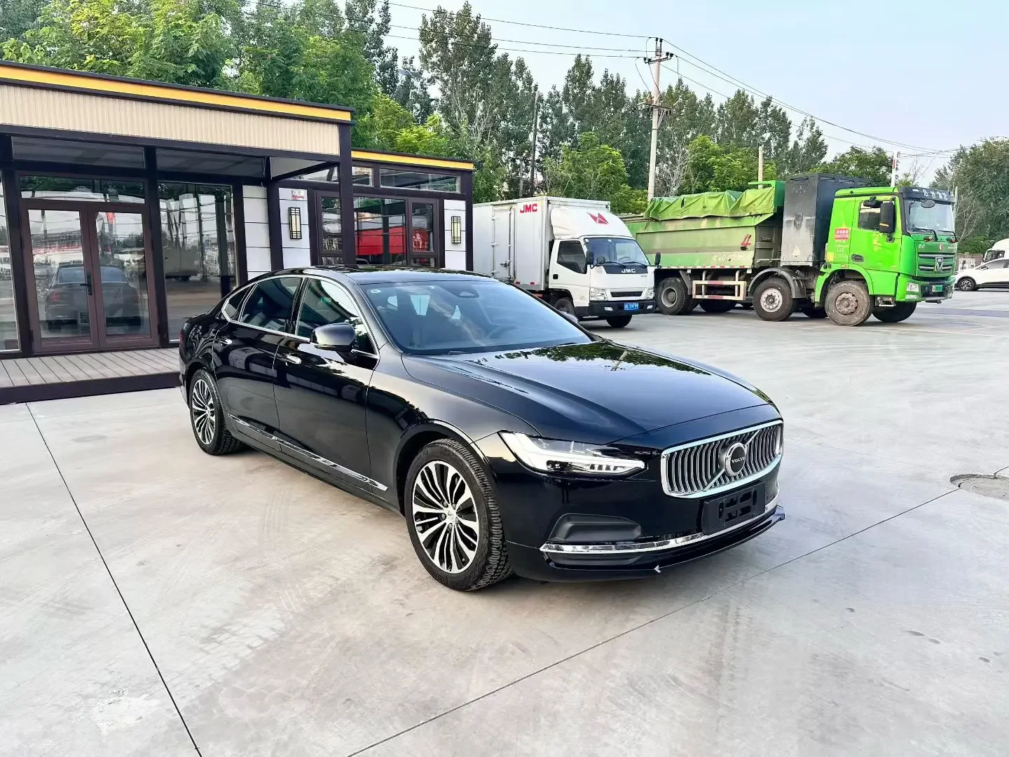Volvo S90