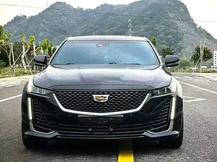 Cadillac CT5  из Китая