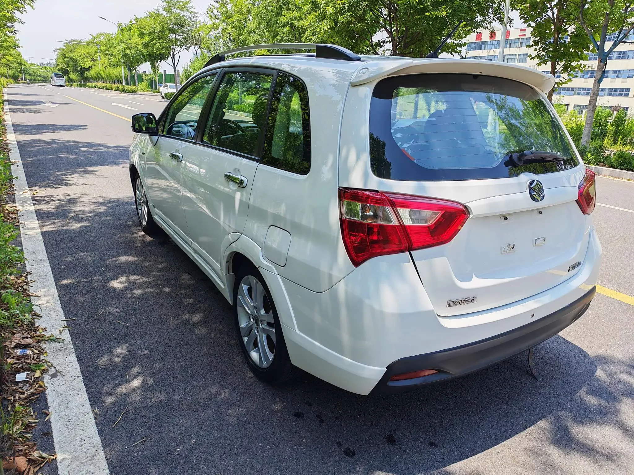 Suzuki Liana A6