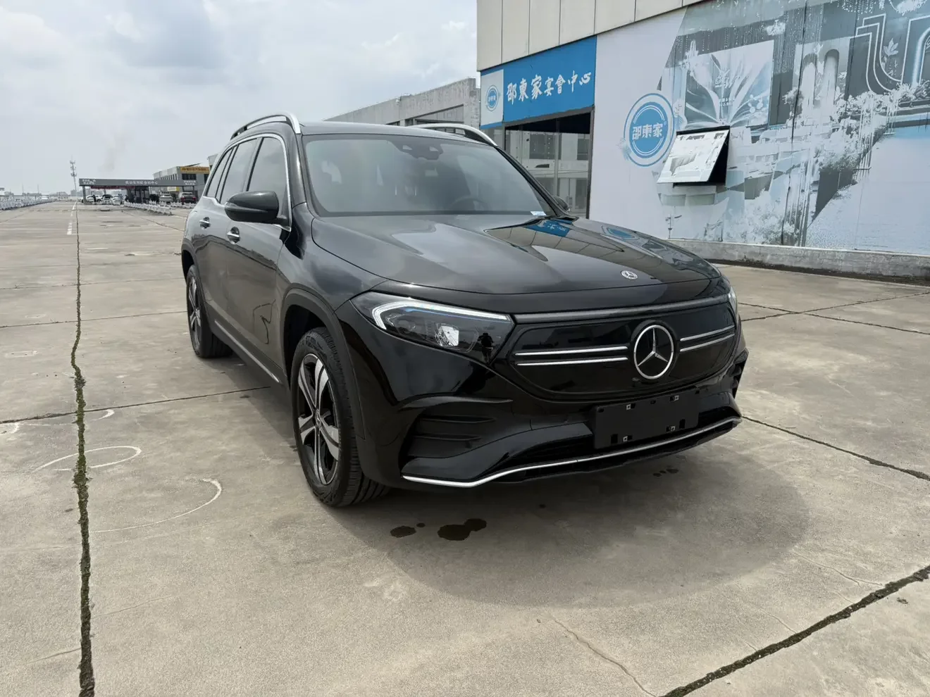Mercedes-Benz EQB