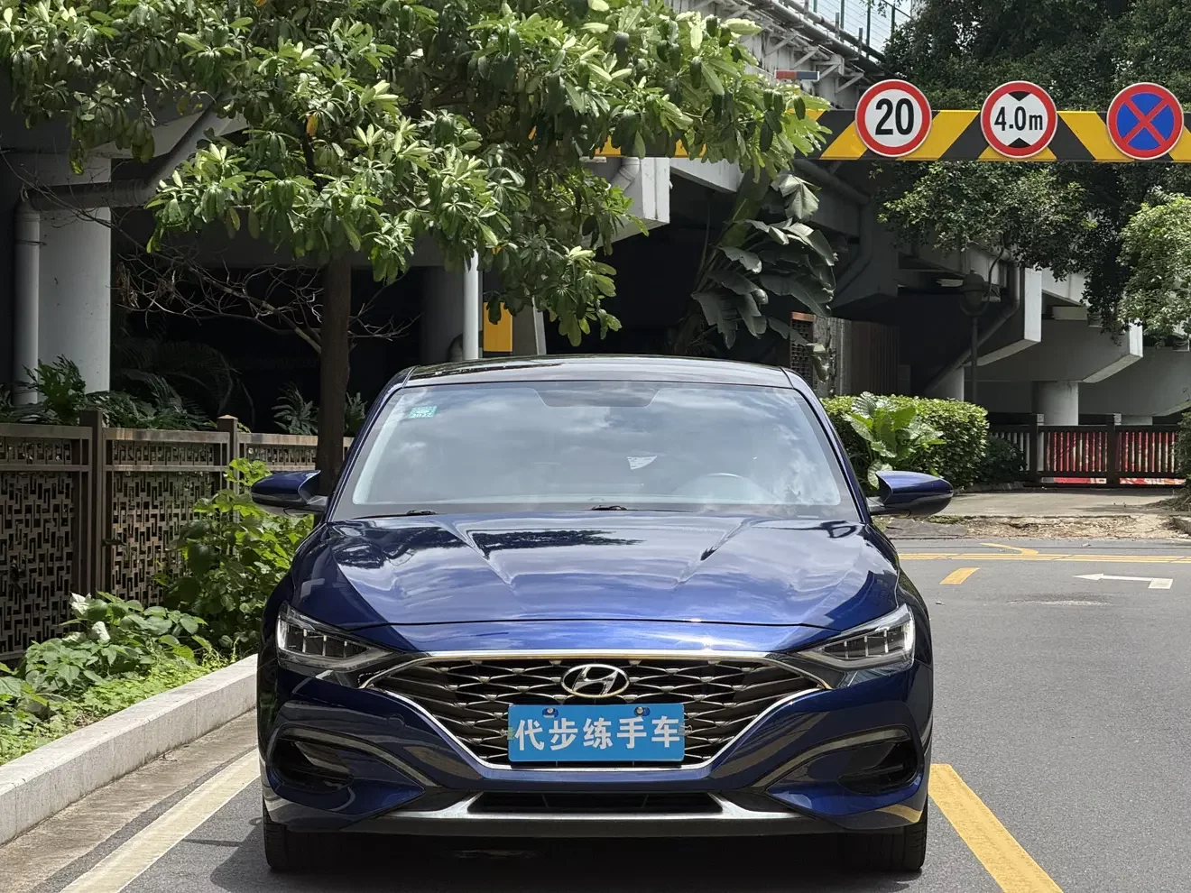 Hyundai Lafesta