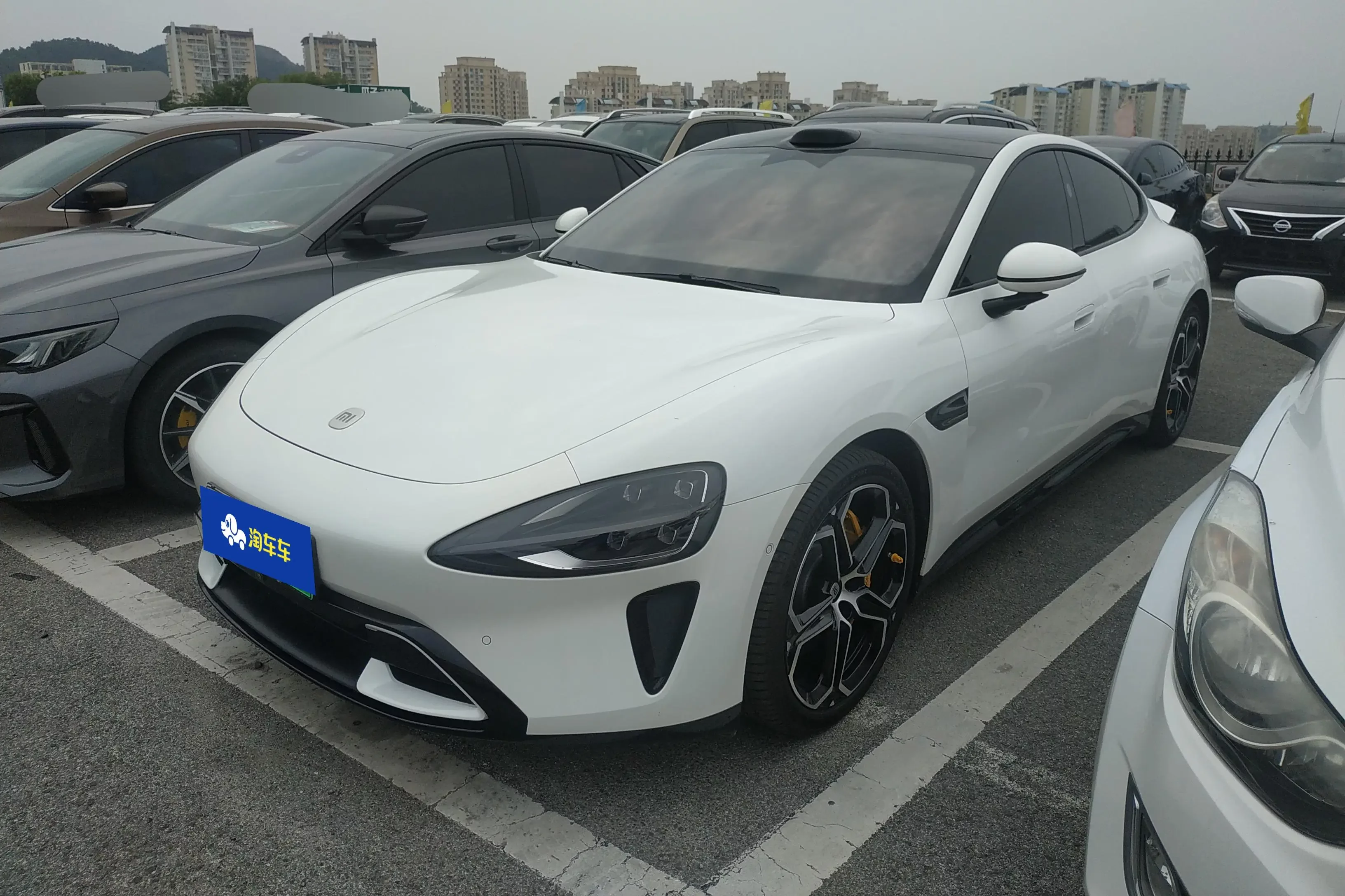 Xiaomi car Xiaomi SU7  из Китая