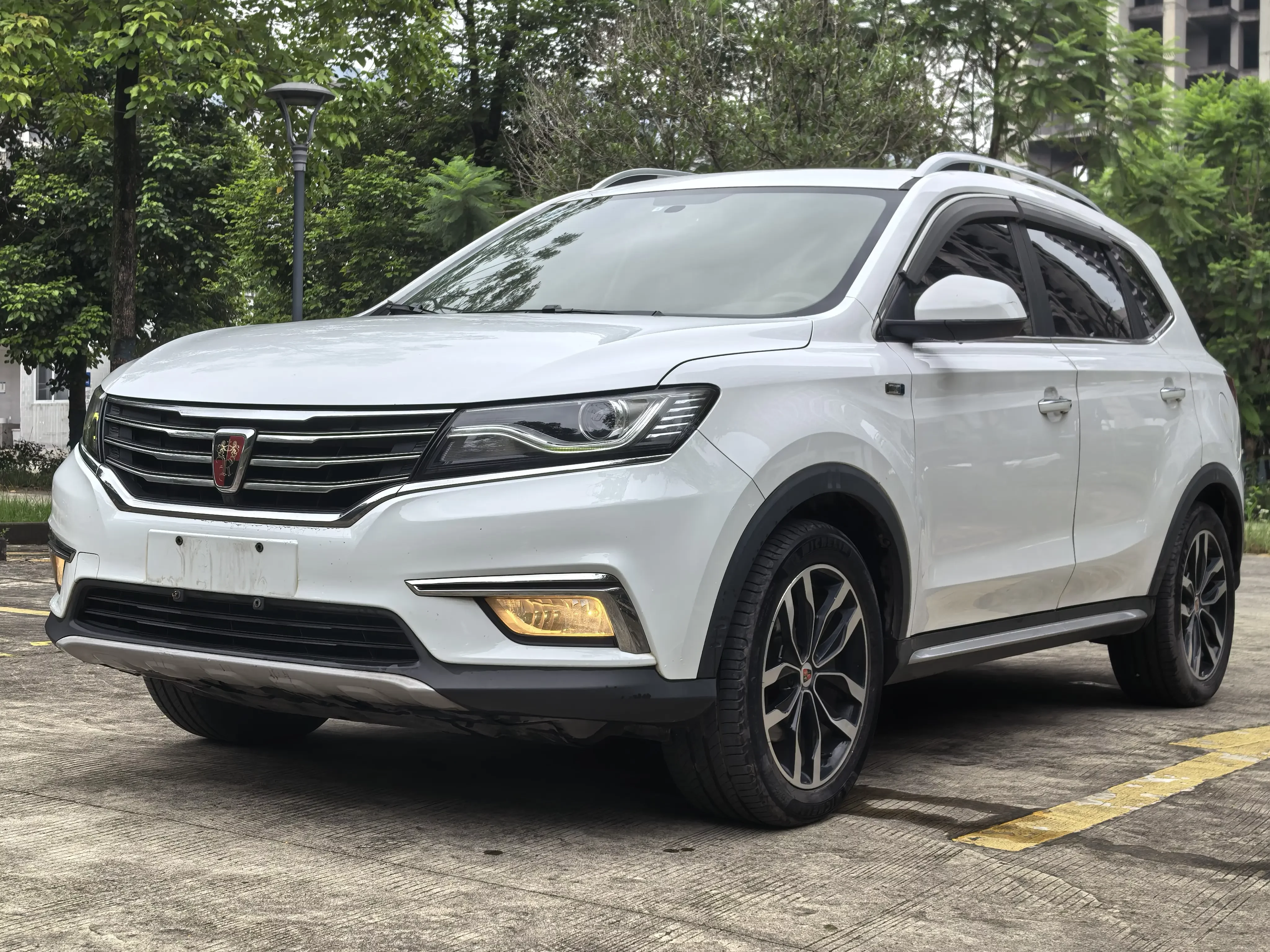 Roewe RX5