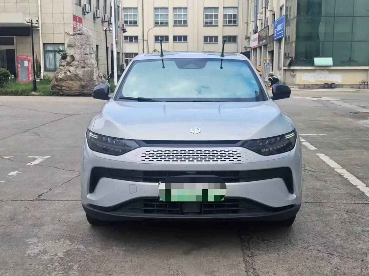 Leapmotor Zero running C11