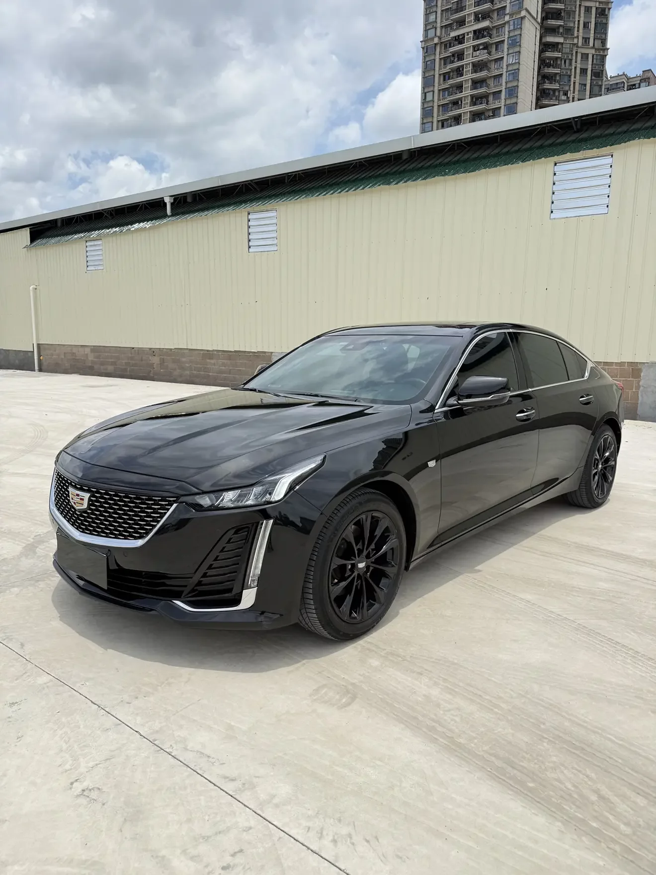 Cadillac CT5  из Китая