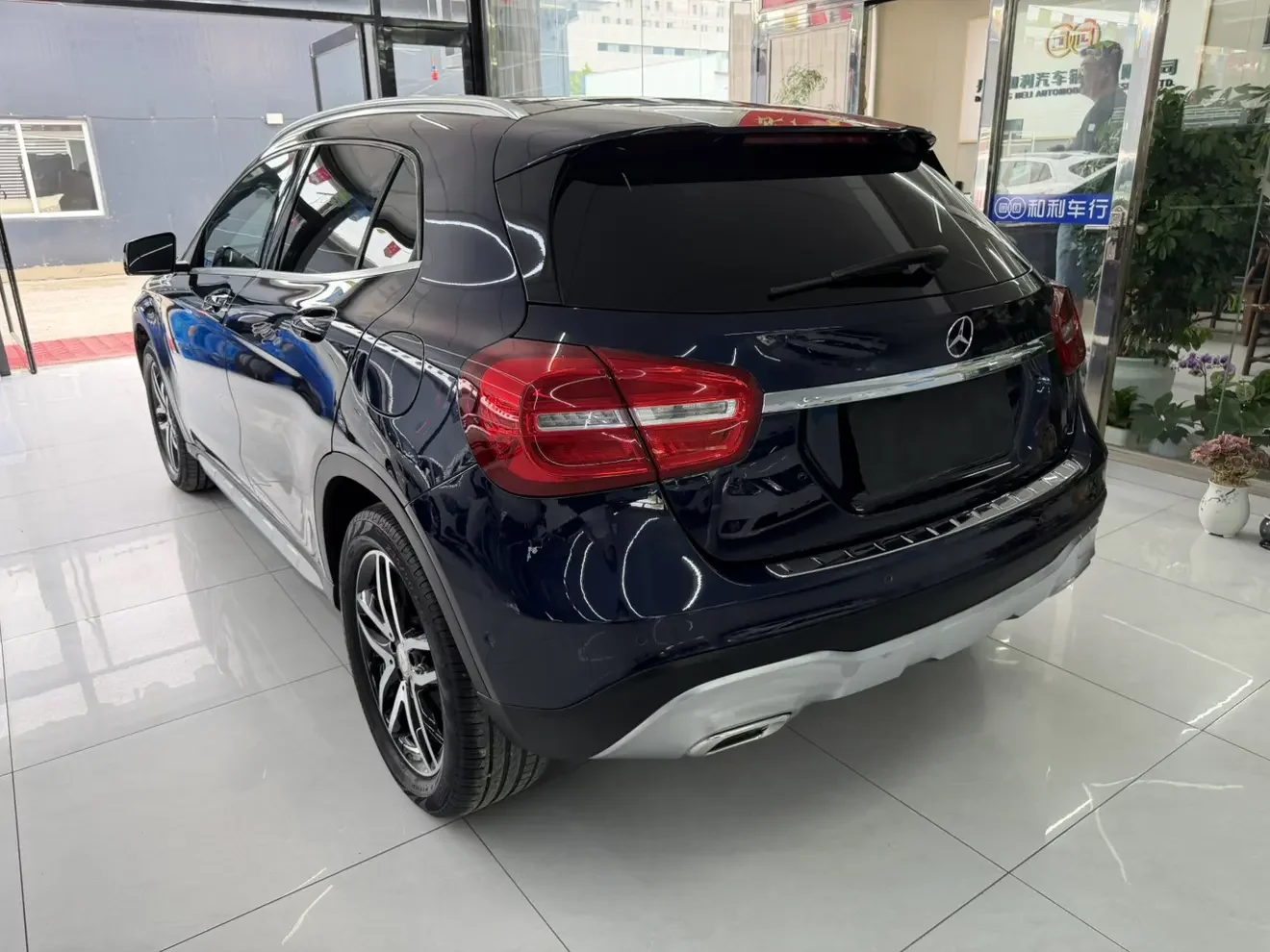 Mercedes-Benz GLA