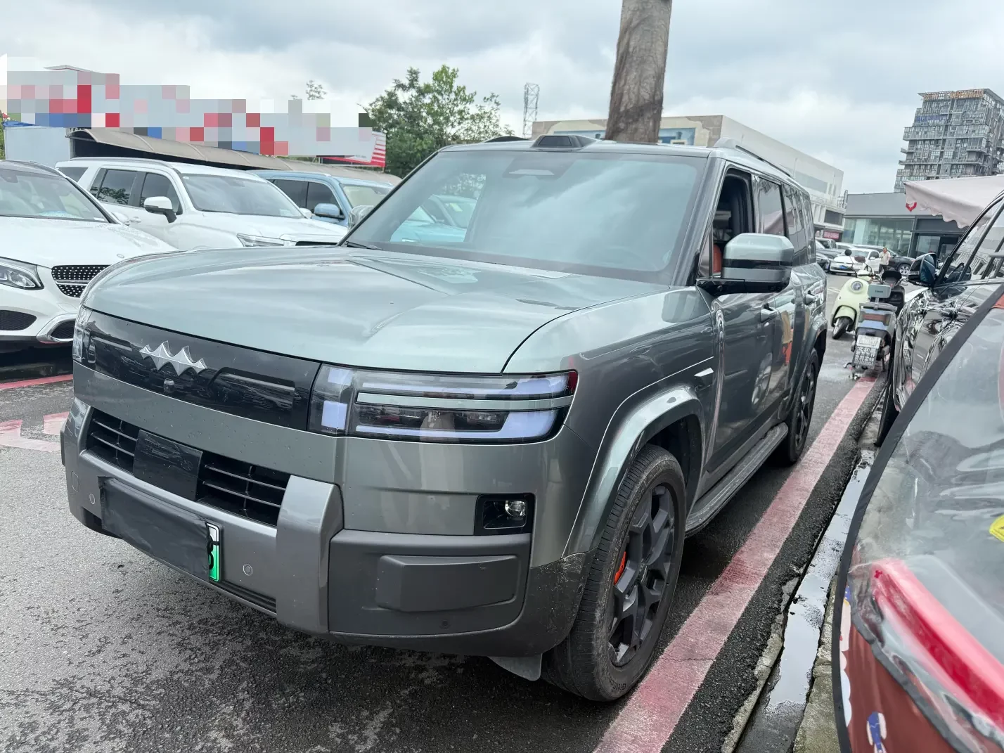 BYD Leopard Titanium 7 PHEV