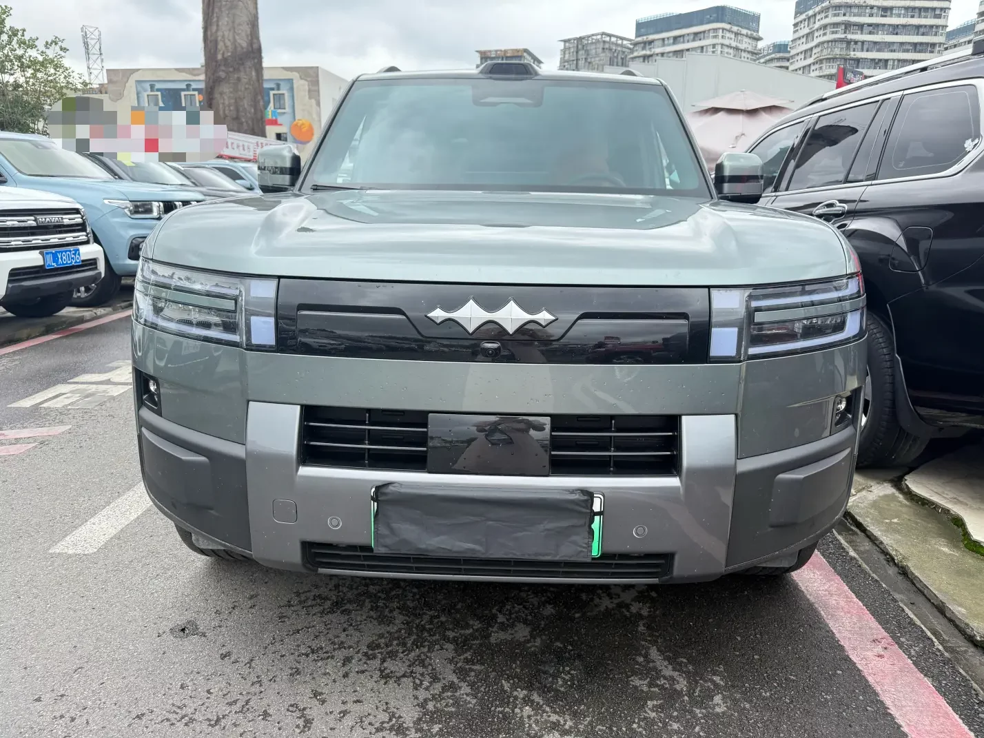 BYD Leopard Titanium 7 PHEV