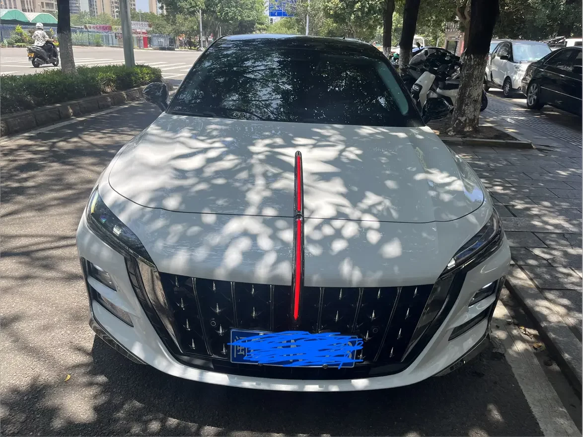 Hongqi H6