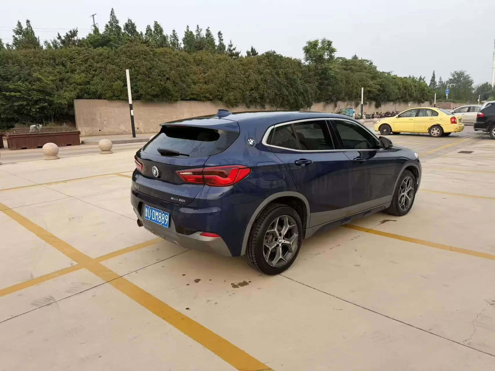 BMW X2