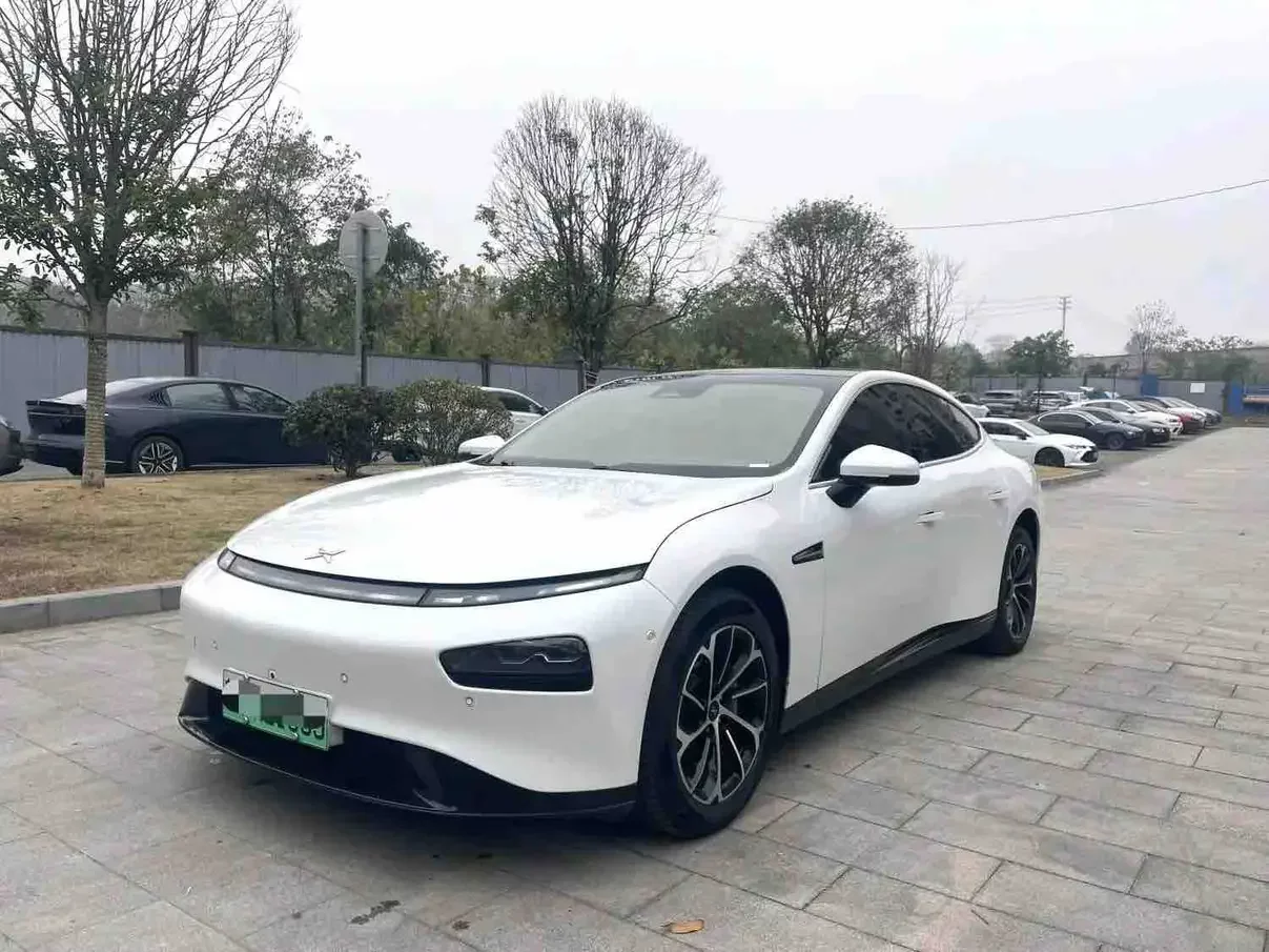 Xpeng P7