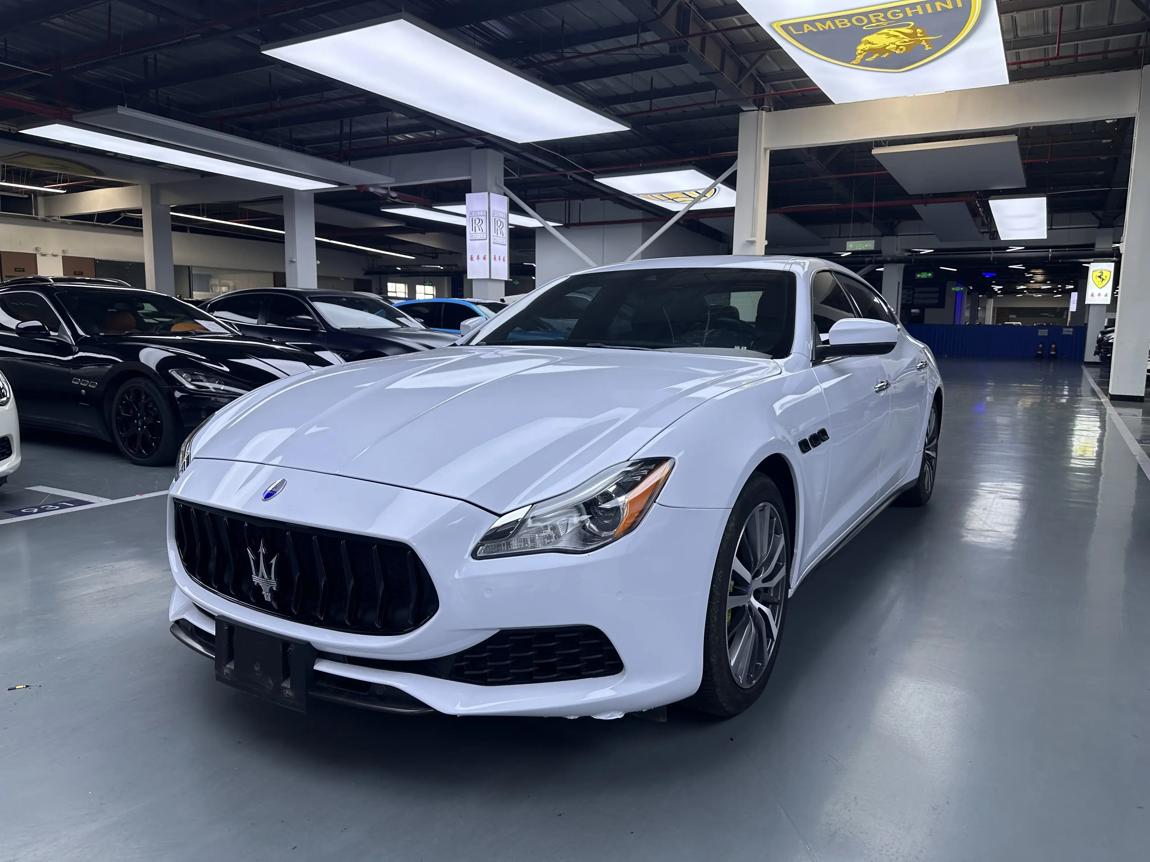 Maserati President  из Китая