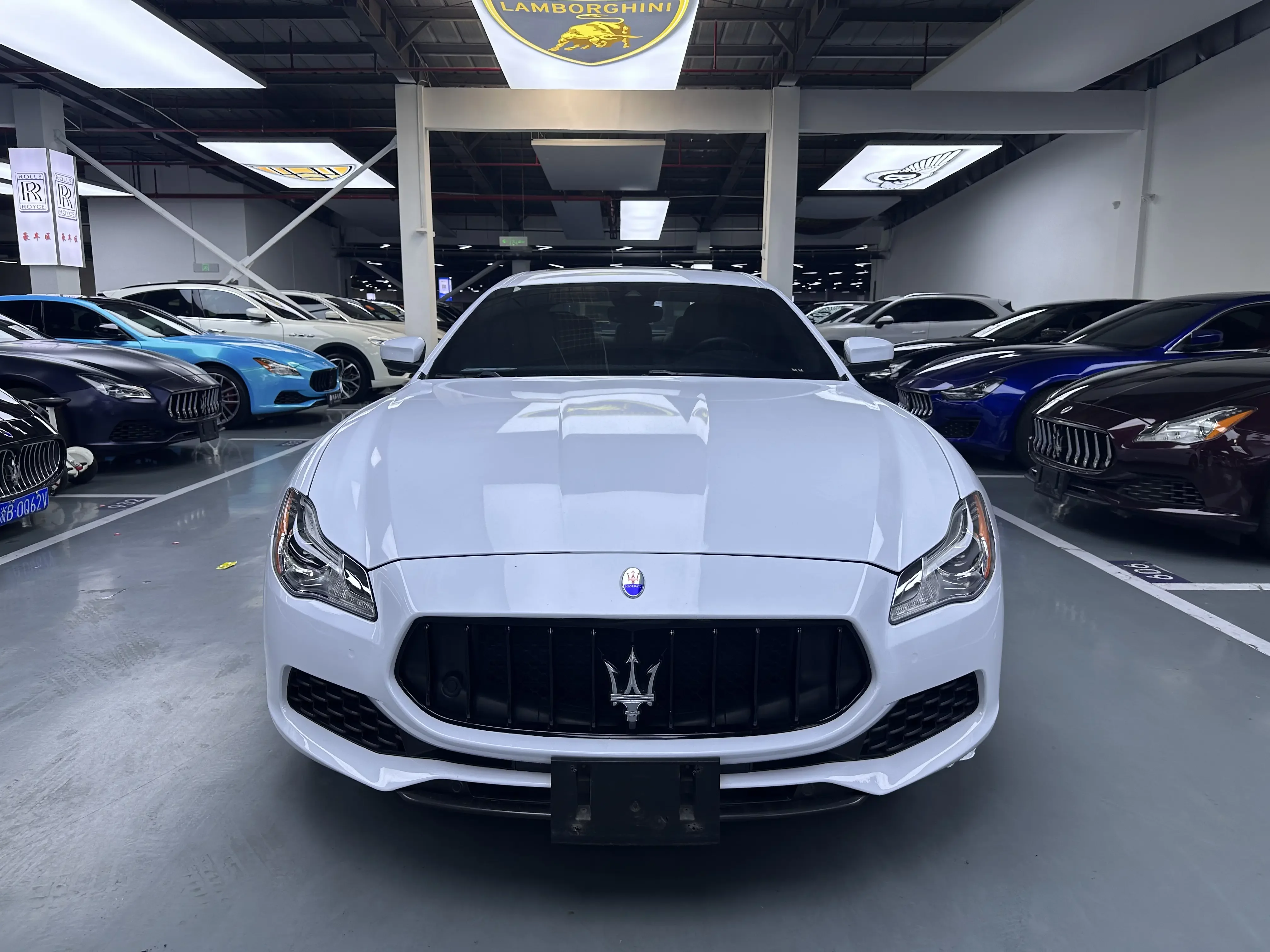 Maserati President  из Китая