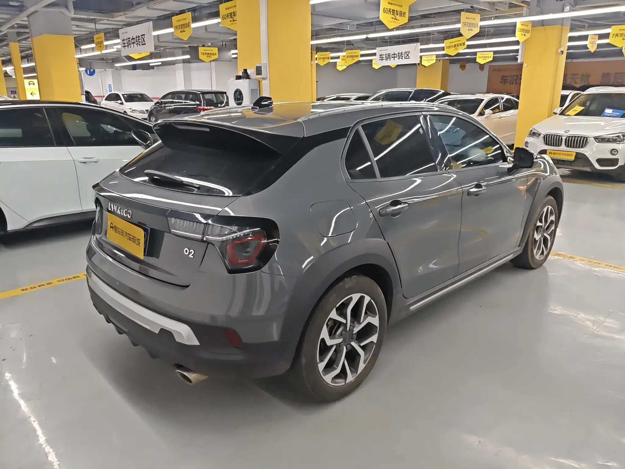 Lynk & Co 02