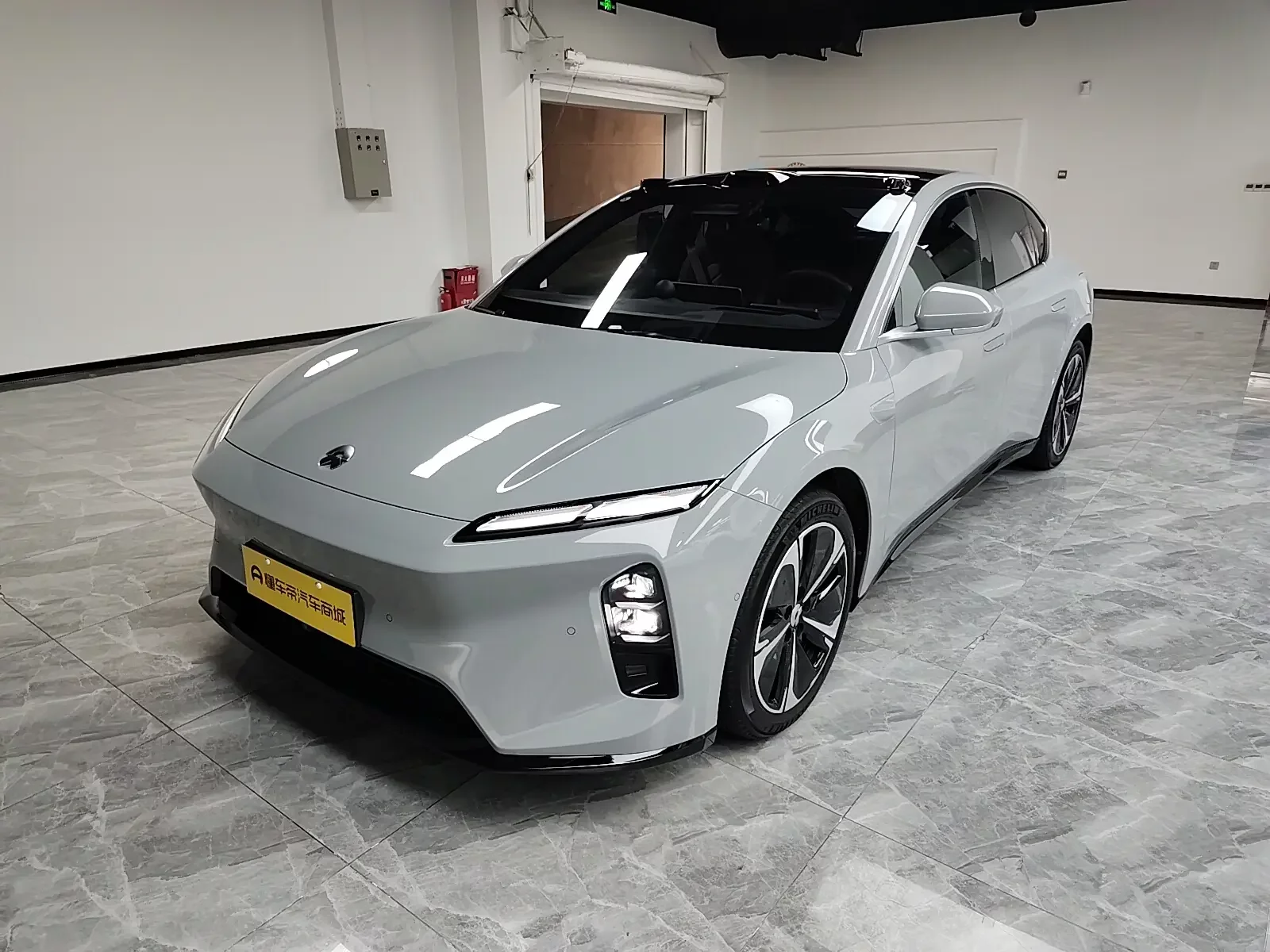 NIO ET5